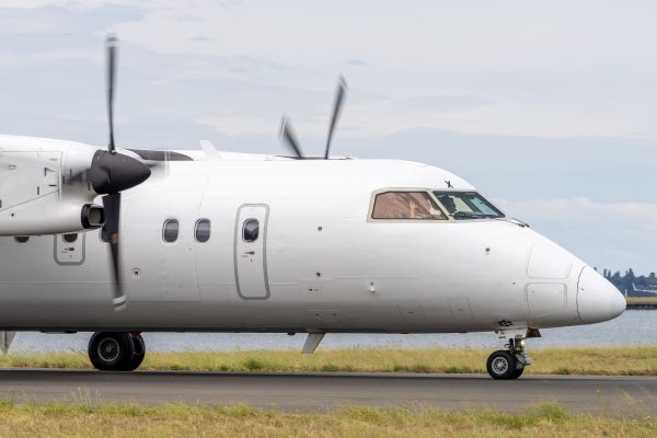 SMARTLYNX_AUSTRALIA_DASH-8_LORD_HOWE_ISLAND_TO_SYDNEY_AIRPORT_QN12_011225_KURT_AMS_DSC00878
