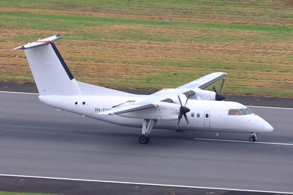 SmartLynx-Australia-Dash-8 SmartLynx-Australia-Dash-8